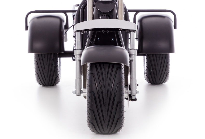 ELECTRIC CHOPPER UNIZDRAV cu trei roți - motor puternic de 2000 W