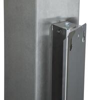 Lampă germicidă închisă pe perete UNIZDRAV