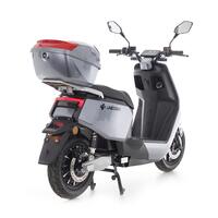 Scuter electric UNIZDRAV e-City cu o autonomie de 60 km