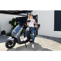 Scuter electric UNIZDRAV e-City cu o autonomie de 120 km