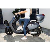 Scuter electric UNIZDRAV e-City cu o autonomie de 120 km