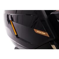 Fotoliu electric de masaj LUX 4D MASSAGER, negru/auriu - PIESĂ EXPUSĂ, ZGÂRIETURI UȘOARE