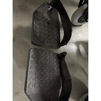 Scaun cu rotile electric cu lumini, 46 cm - PORDUS EXPUS ÎN SHOWROOM, ANVELOPE/TREPTE MURDARE