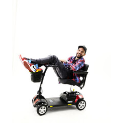 Scuter electric ELITE pentru seniori și pacienți cu dizabilitați