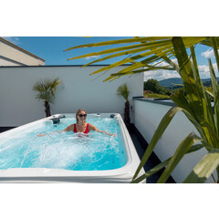 SwimSpa LUX SUNRANS SR853 cu contracurent și tehnologie Balboa
