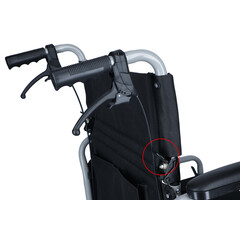 Scaun cu rotile pliabil UNIZDRAV