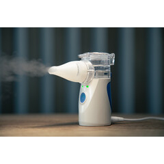 Inhalator portabil cu baterie, funcție de nebulizare și alimentare USB