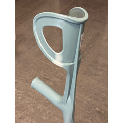 Cârjă cu sprijin pe antebraț - gri DEFECT ESTETIC LA PIESA DE PLASTIC