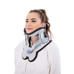 Orteză de tracțiune pentru gât și coloana cervicală + pompă