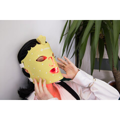 Mască cu fototerapie LED GOLD UNIZDRAV