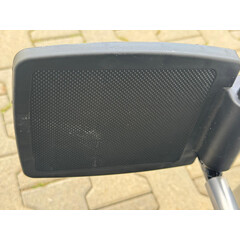 Scaun cu rotile reglabil - ARTICOL EXPUS, SUPORTUL DE PICIOARE SI SPĂTAR MURDARE