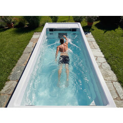 Piscină de înot contracurent AquaFlow Pro