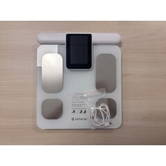 Cântar profesional SMART cu funcție de analiză corporal și afisaj LED pe mâner + aplicație mobilă și Bluetooth (Produs folosit)