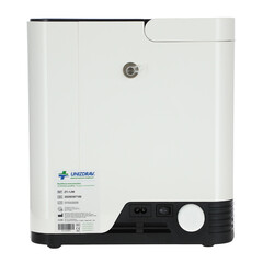 Concentrator de oxigen cu ieșire vocală UNIZDRAV, 7 l/min, alb (Articol folosit)