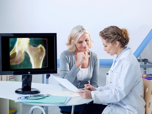 Ce ajută în tratarea osteoporozei?