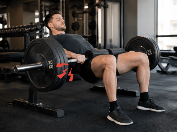 V-ați blocat spatele în timpul exercițiilor? Ce este de făcut, când să fiți atenți și cum să vă ajutați în siguranță