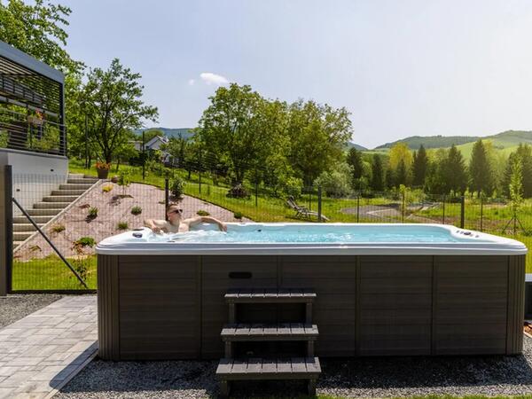 Nu doar relaxare: Cum te ajută cadă cu hidromasaj să îți îmbunătățești sănătatea