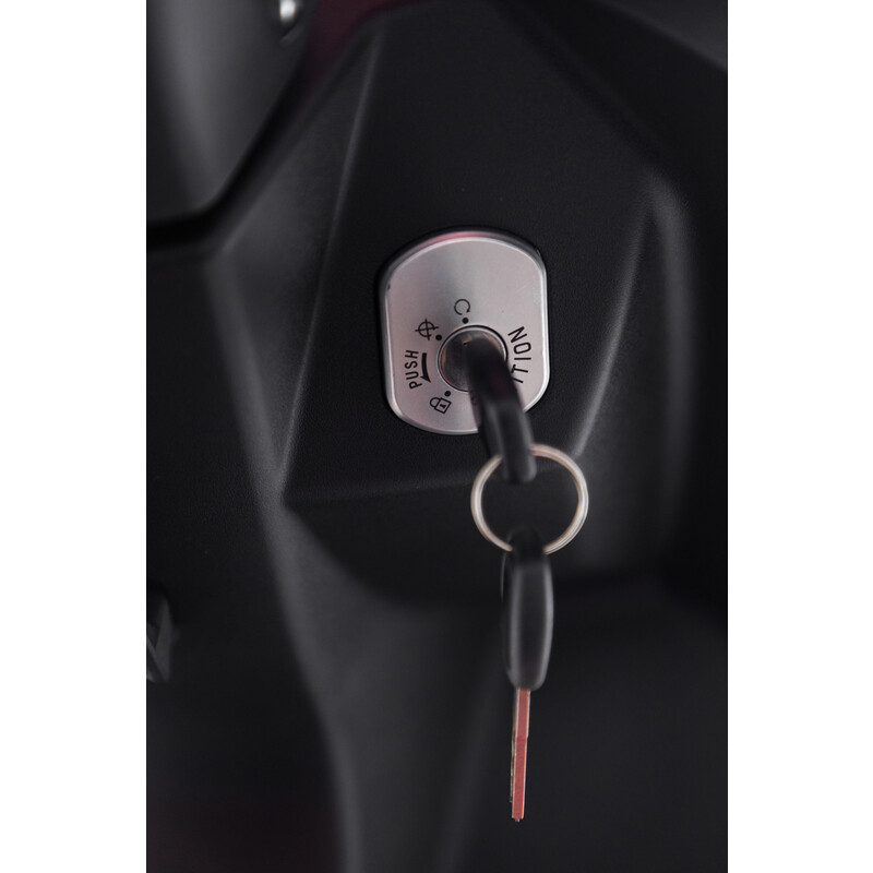Scuter electric cu trei roți CHAMPION pentru seniori - motor puternic de 1000 W, roșu