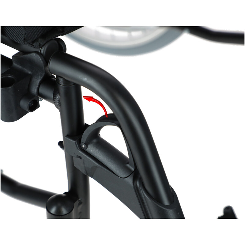 Scaun cu rotile ușor cu frâne pentru  însoțitor