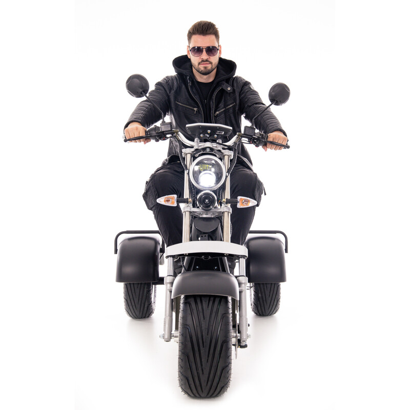 ELECTRIC CHOPPER UNIZDRAV cu trei roți - motor puternic de 2000 W