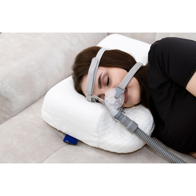 Pernă ortopedică cu decupaj pentru somnul cu mască CPAP