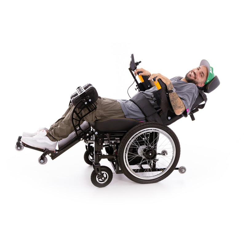 Scaun cu rotile electric cu ridicare verticală