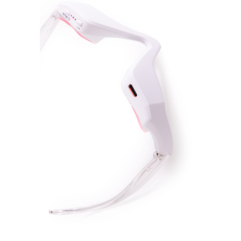 Terapia cu lumină 3D pentru pungile de sub ochi