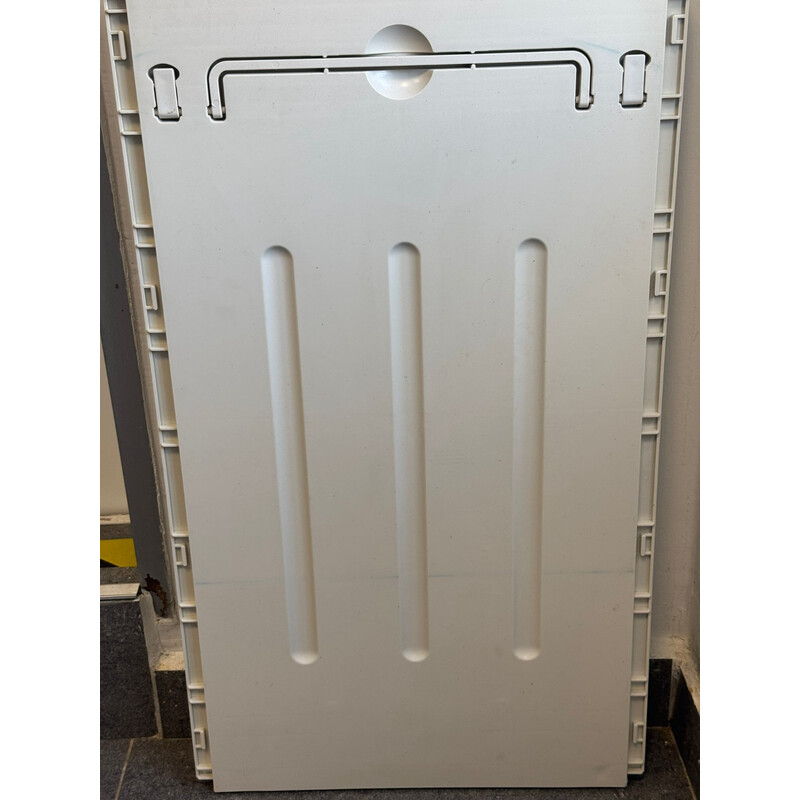 Noptieră din plastic MEDIK (Piesă folosită)