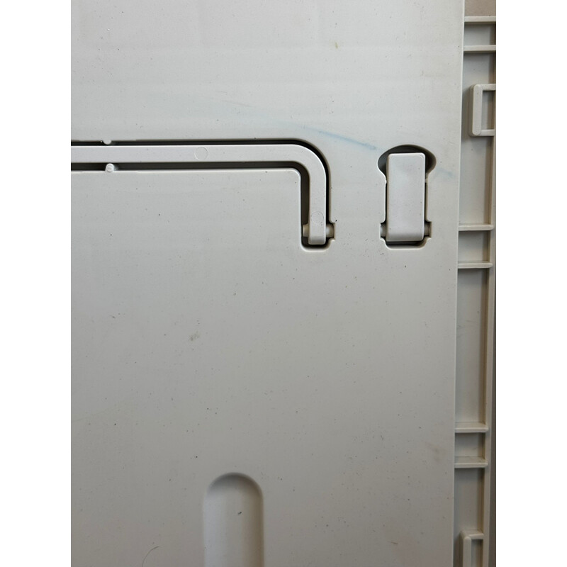 Noptieră din plastic MEDIK (Piesă folosită)