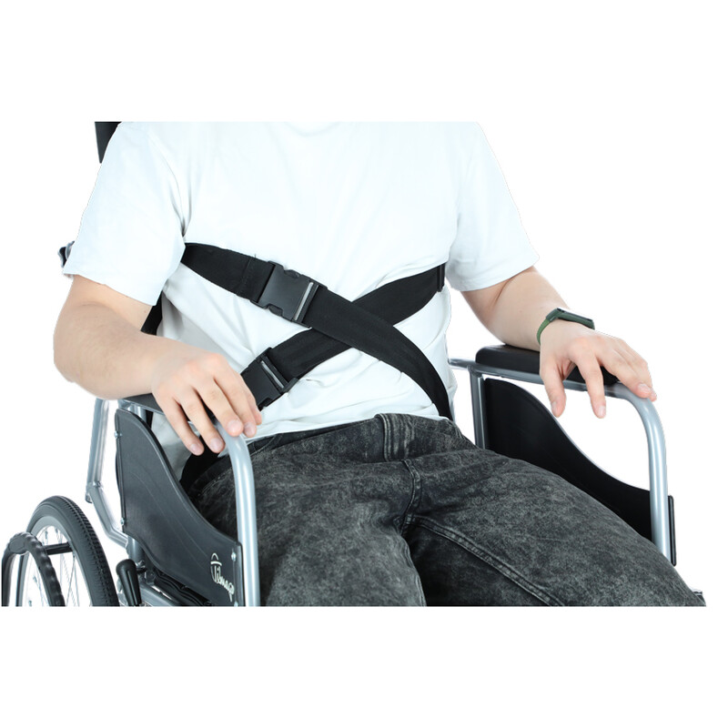 Scaun cu rotile reglabil - ARTICOL EXPUS, SUPORTUL DE PICIOARE SI SPĂTAR MURDARE