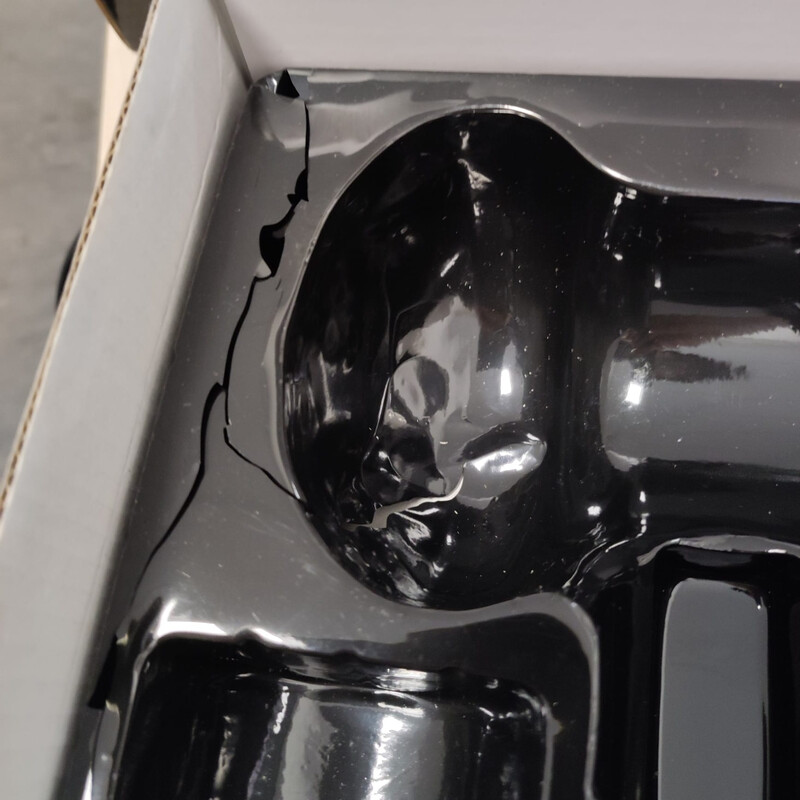 Aparat de masaj 8 în 1 cu afișaj LCD - AMBALAJ ORIGINAL DETERIORAT