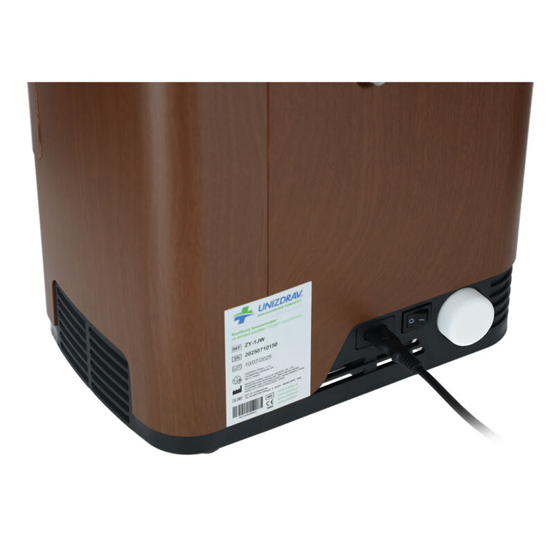 Concentrator de oxigen cu ieșire vocală UNIZDRAV, 7 l/min, imitație de lemn (Articol folosit)