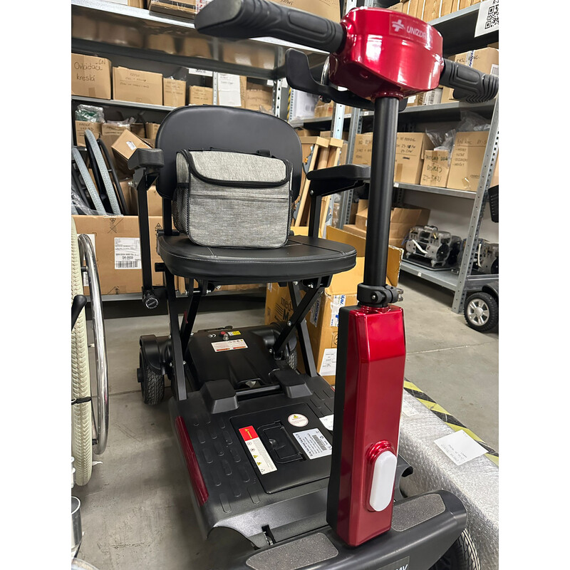 Scaun cu rotile pliabil COMPACT pentru seniori cu baterie litiu