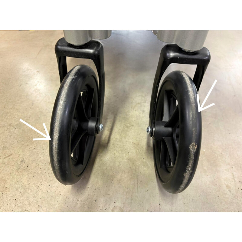 Scaun cu rotile  UNIZDRAV LIGHT - ARTICOL FOLOSIT