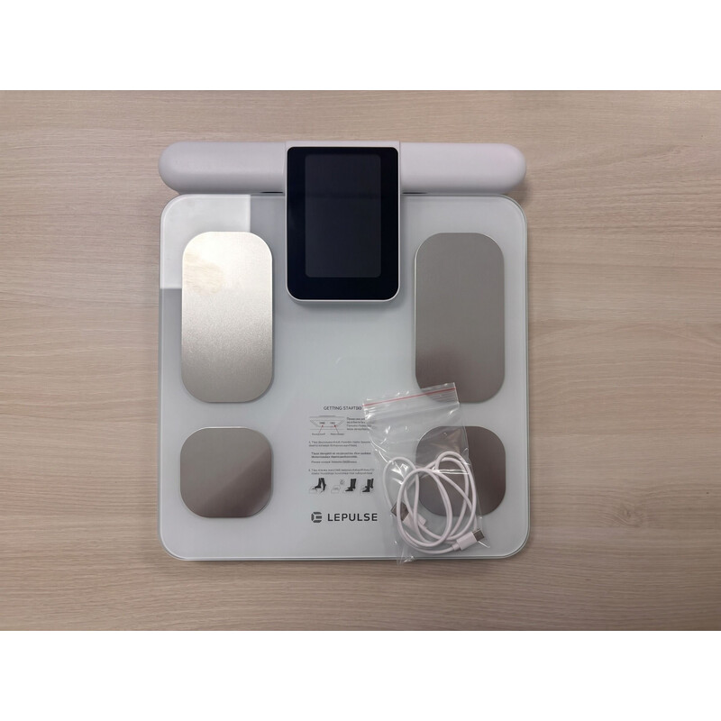 Cântar profesional SMART cu funcție de analiză corporal și afisaj LED pe mâner + aplicație mobilă și Bluetooth (Produs folosit)