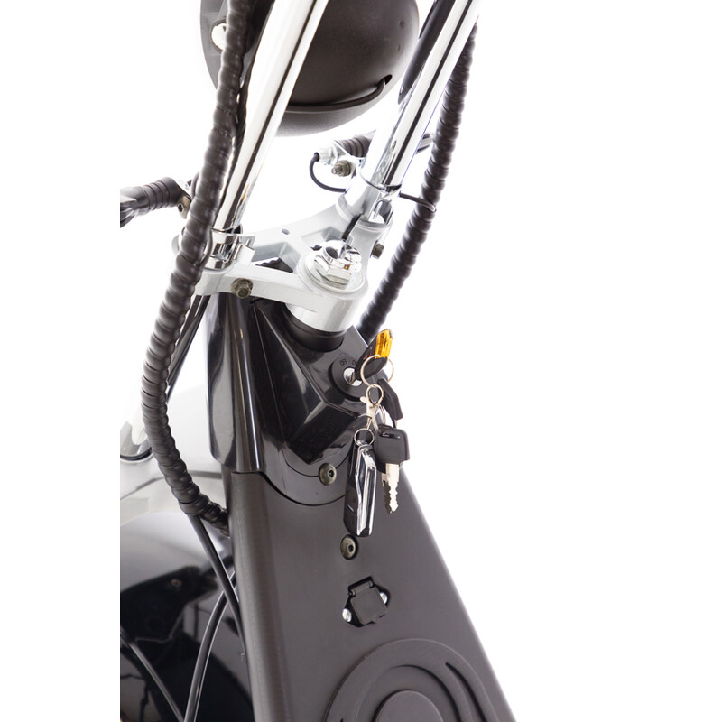 ELECTRIC CHOPPER UNIZDRAV PRO cu trei roți - motor puternic de 2000 W(Produs expus)